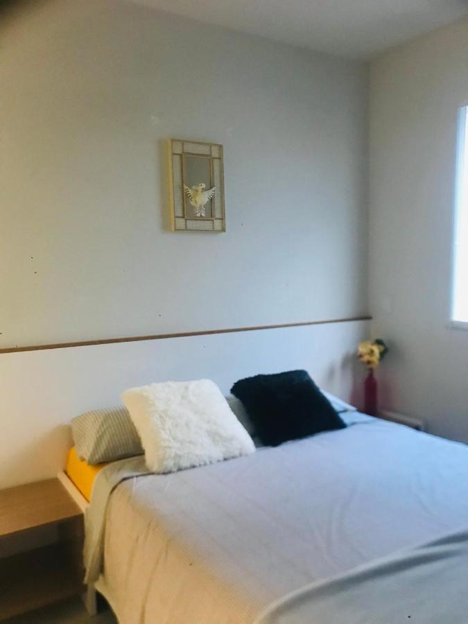 Sinta-Se Em Casa! Ap Novo, Aconchegante E Funcional- Otima Localizacao Apartment Montes Claros Luaran gambar